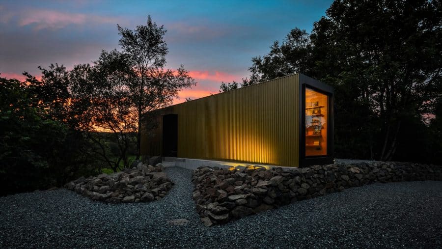 Patrick Bradley Architects Studio Container Home (en anglais)